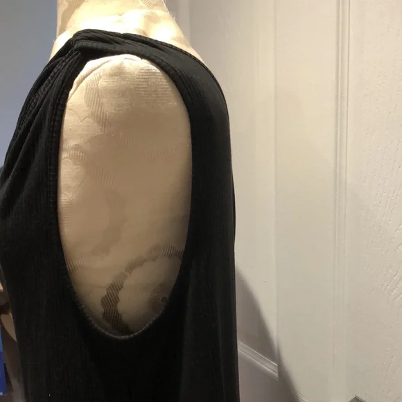 4. The Drop | NWT Ribbed One Shoulder Maxi Dress - Picture 9 of 13